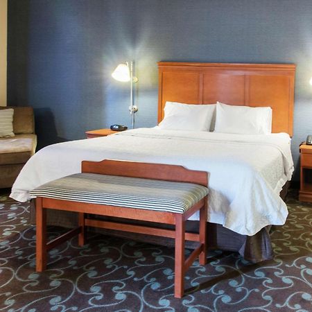 Hampton Inn & Suites Chicago Deer Park Esterno foto